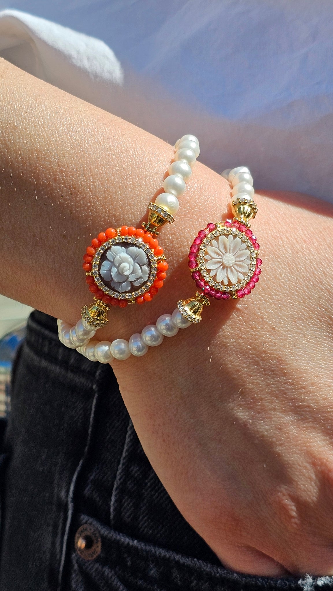 BRACCIALI CON CAMMEO E PERLE