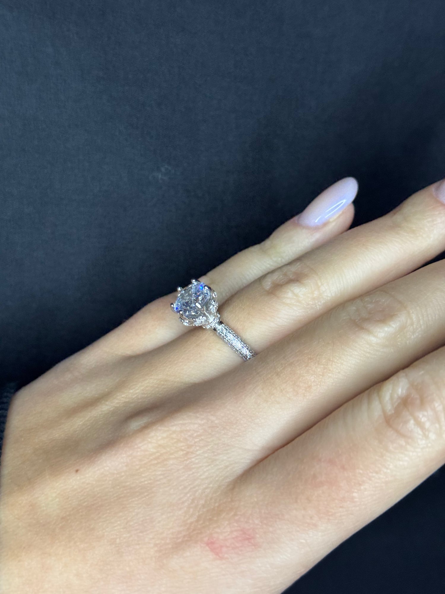 Anello Solitario Queen
