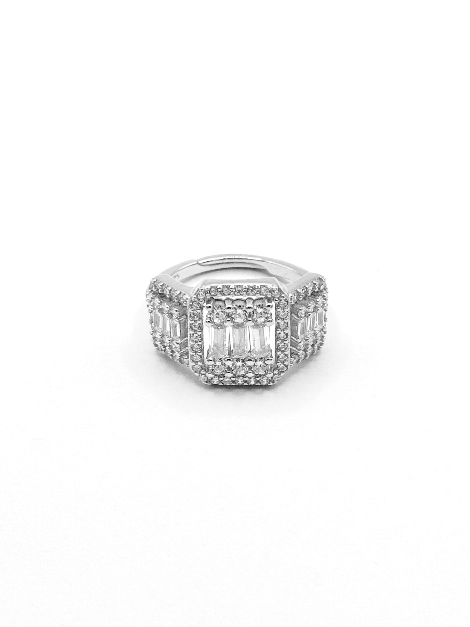 Anello Ely