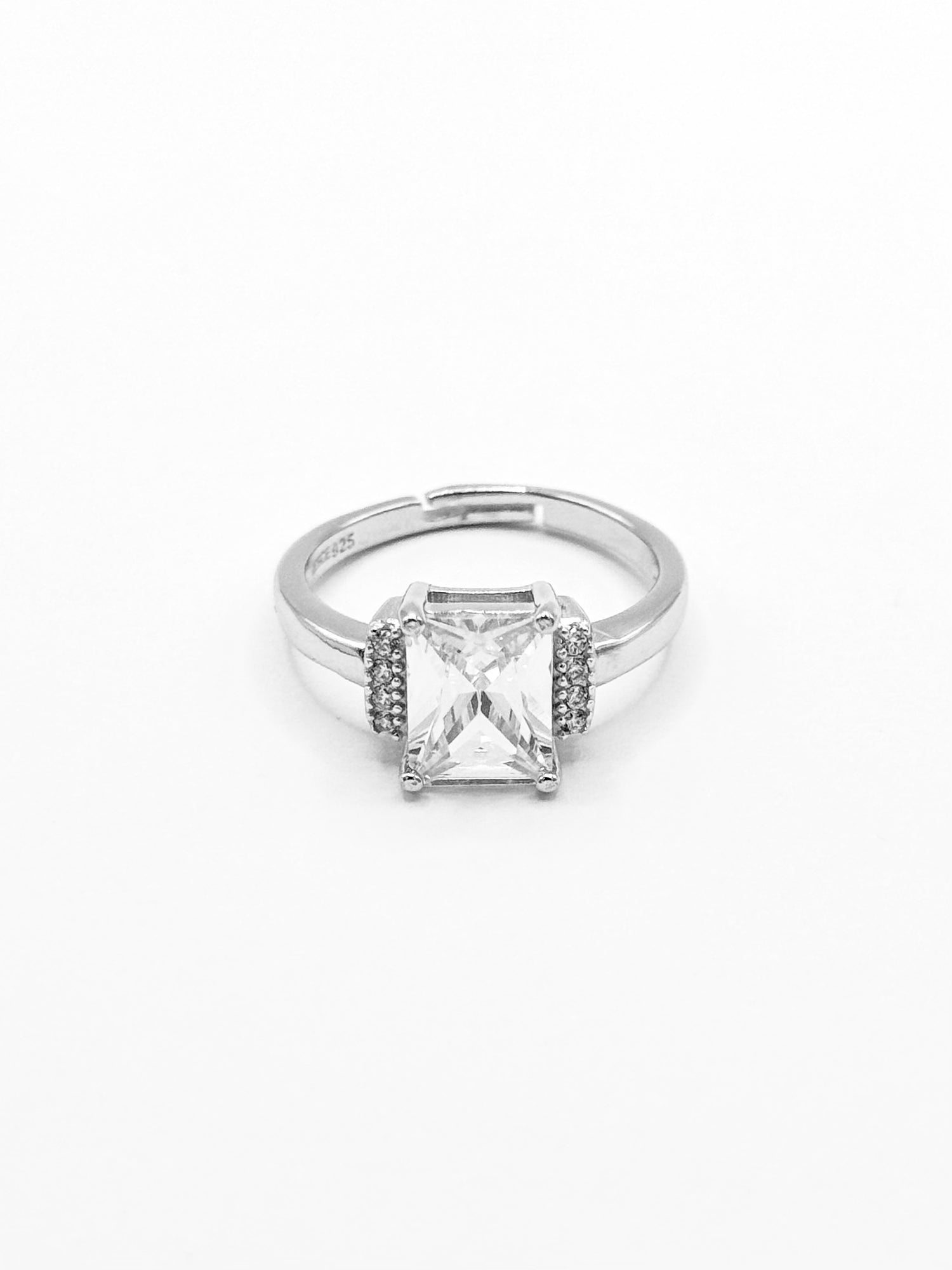 Anello Miss