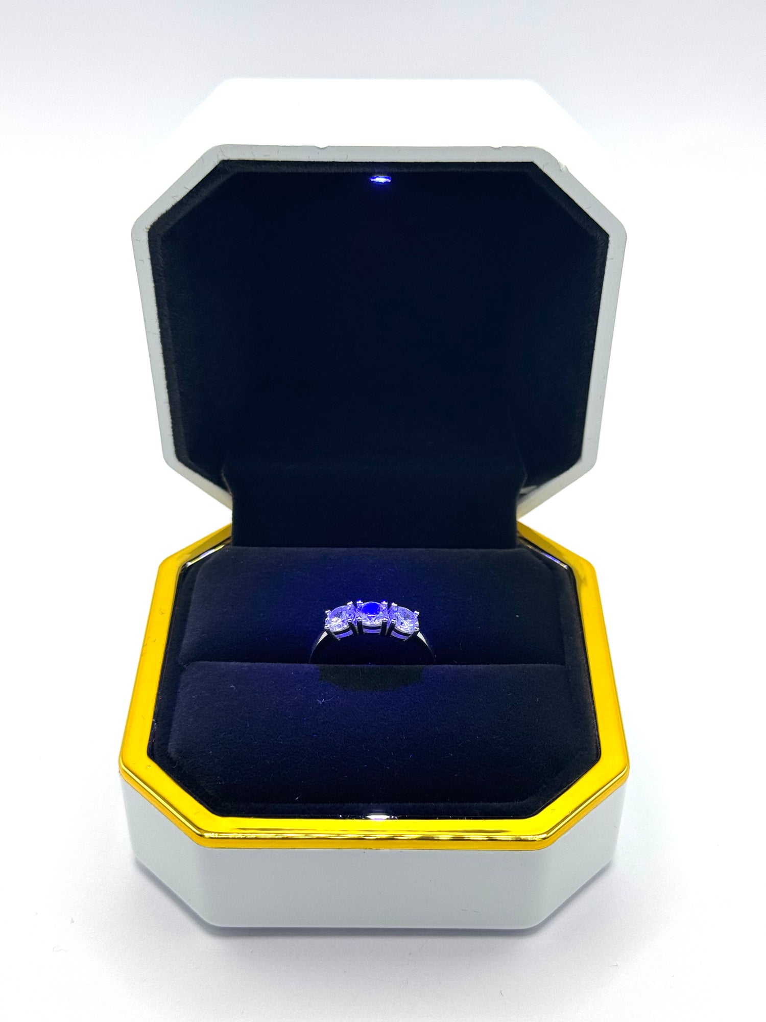 Box Luce + Trilogy Love