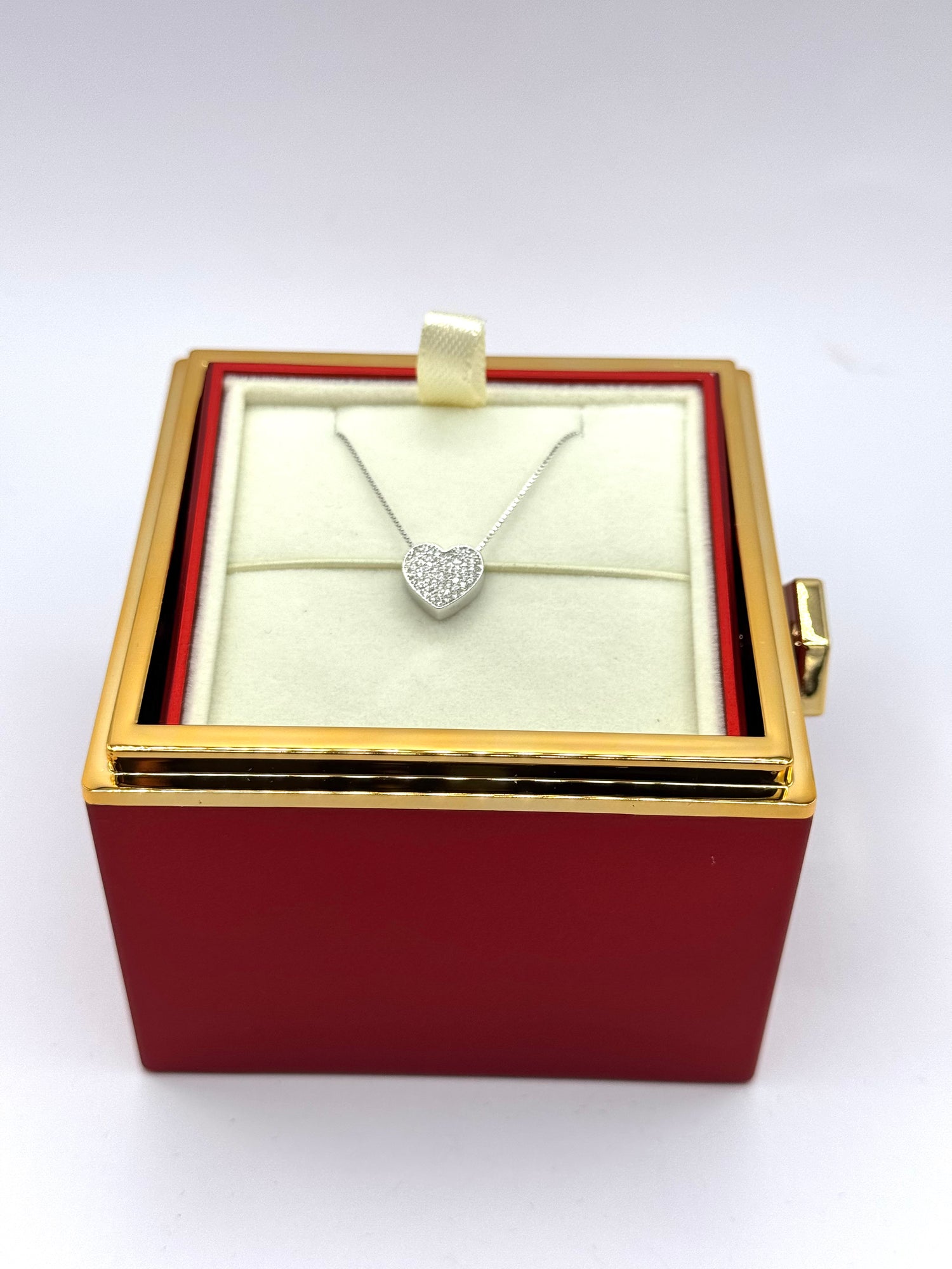 Box Rosa Girevole + Collana Cuore