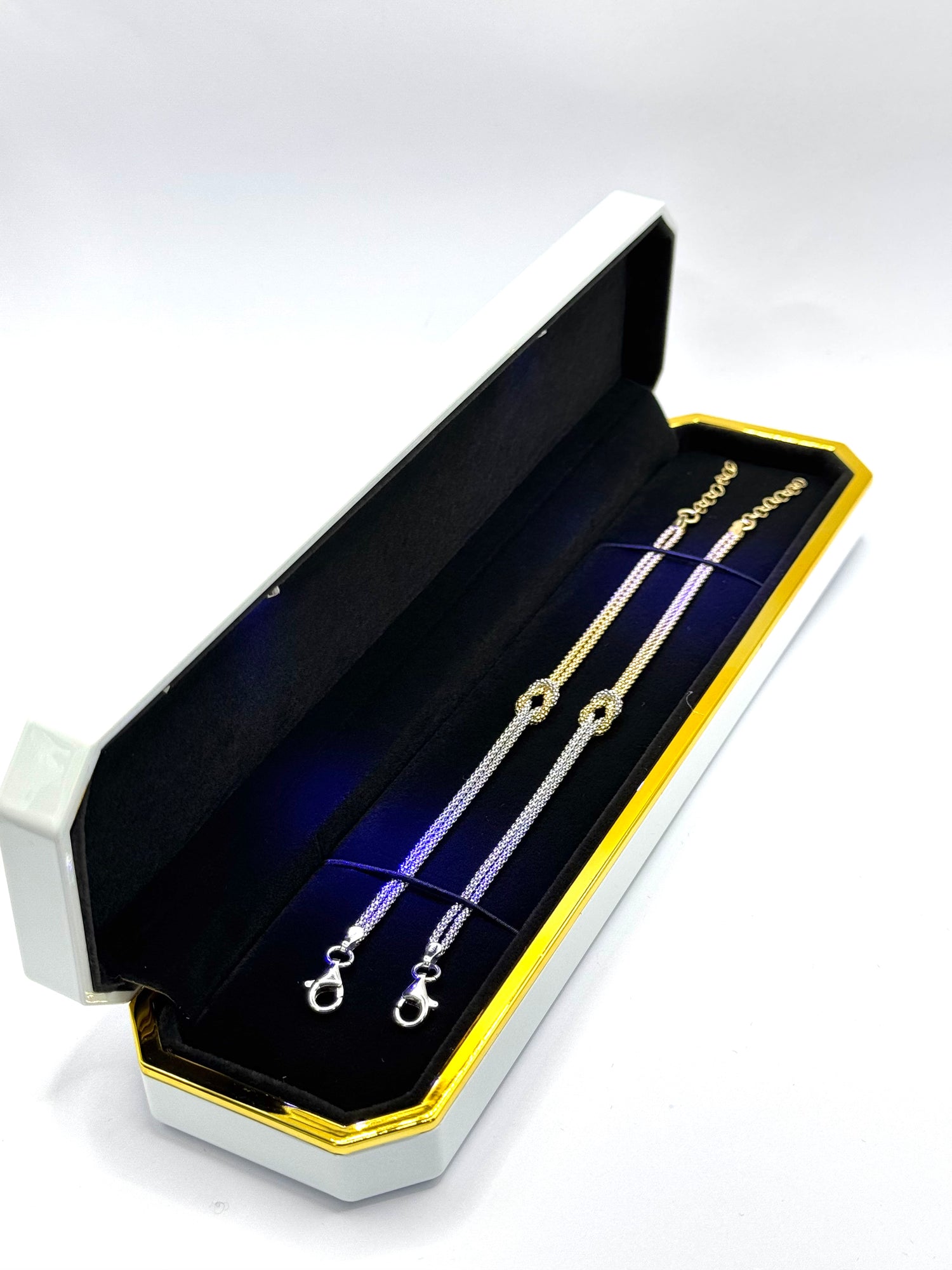 Box Luce  + Due Bracciali Nodo Love
