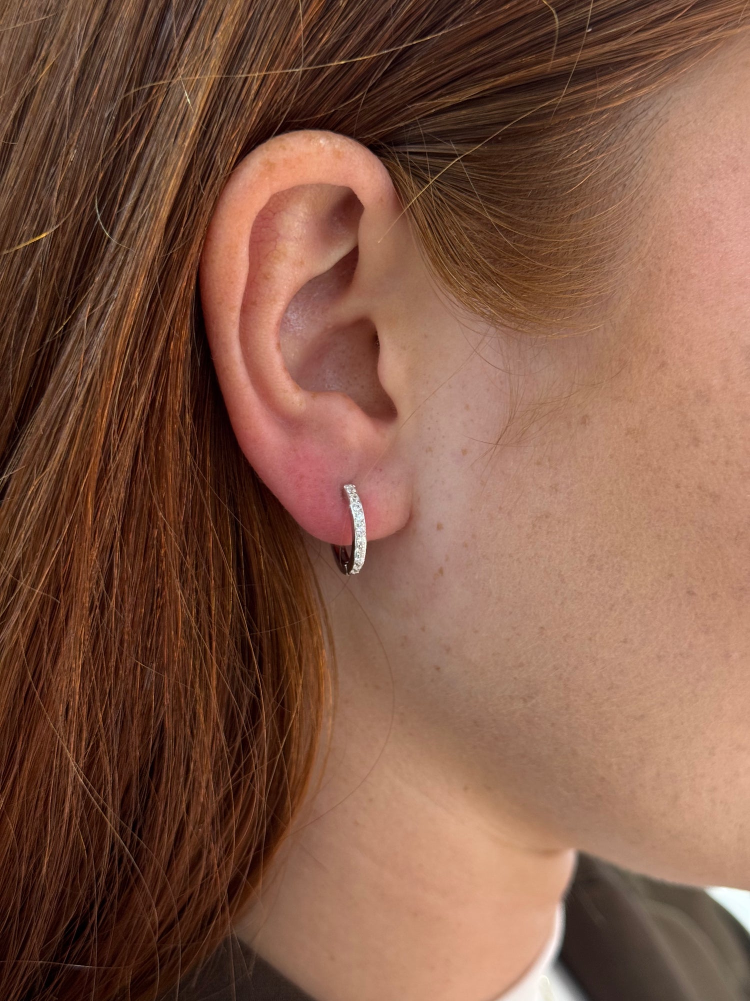 Orecchini cerchi zirconia