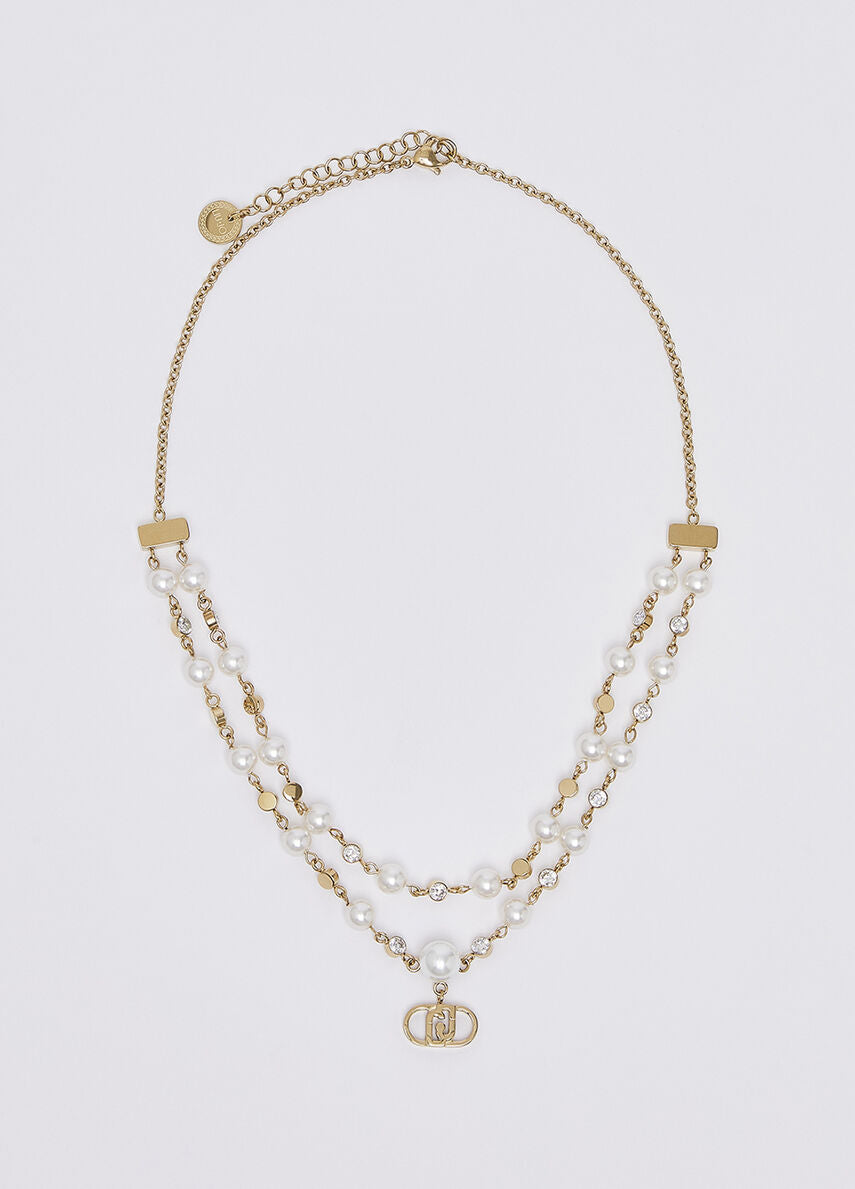 Collana con perle e charm
